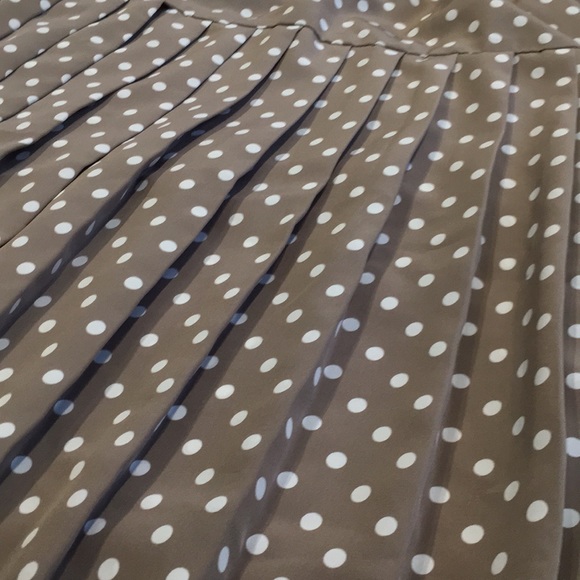 Vintage Pleated Tan & White Polka Dot Skirt Size 8 - Picture 2 of 3